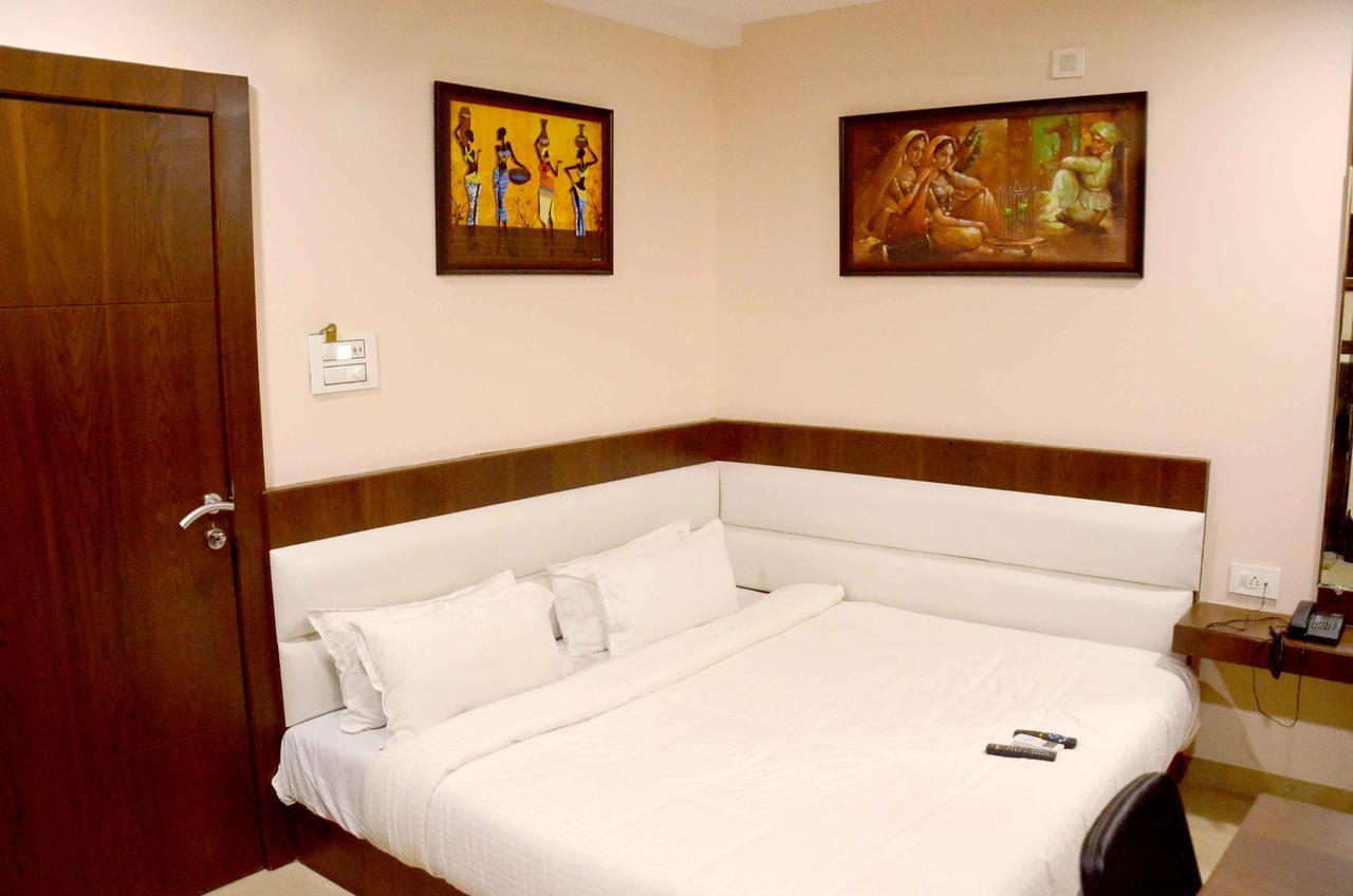 Hotel Shikhar Darshan Ujjain Exterior foto